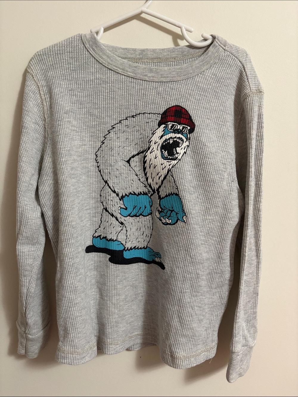 Old Navy Grey Thermal Top with Blue and Red Yeti Graphic
